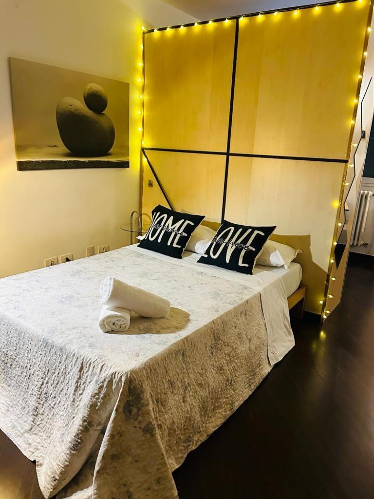 מילאנו Easy Room Italy Prada מראה חיצוני תמונה
